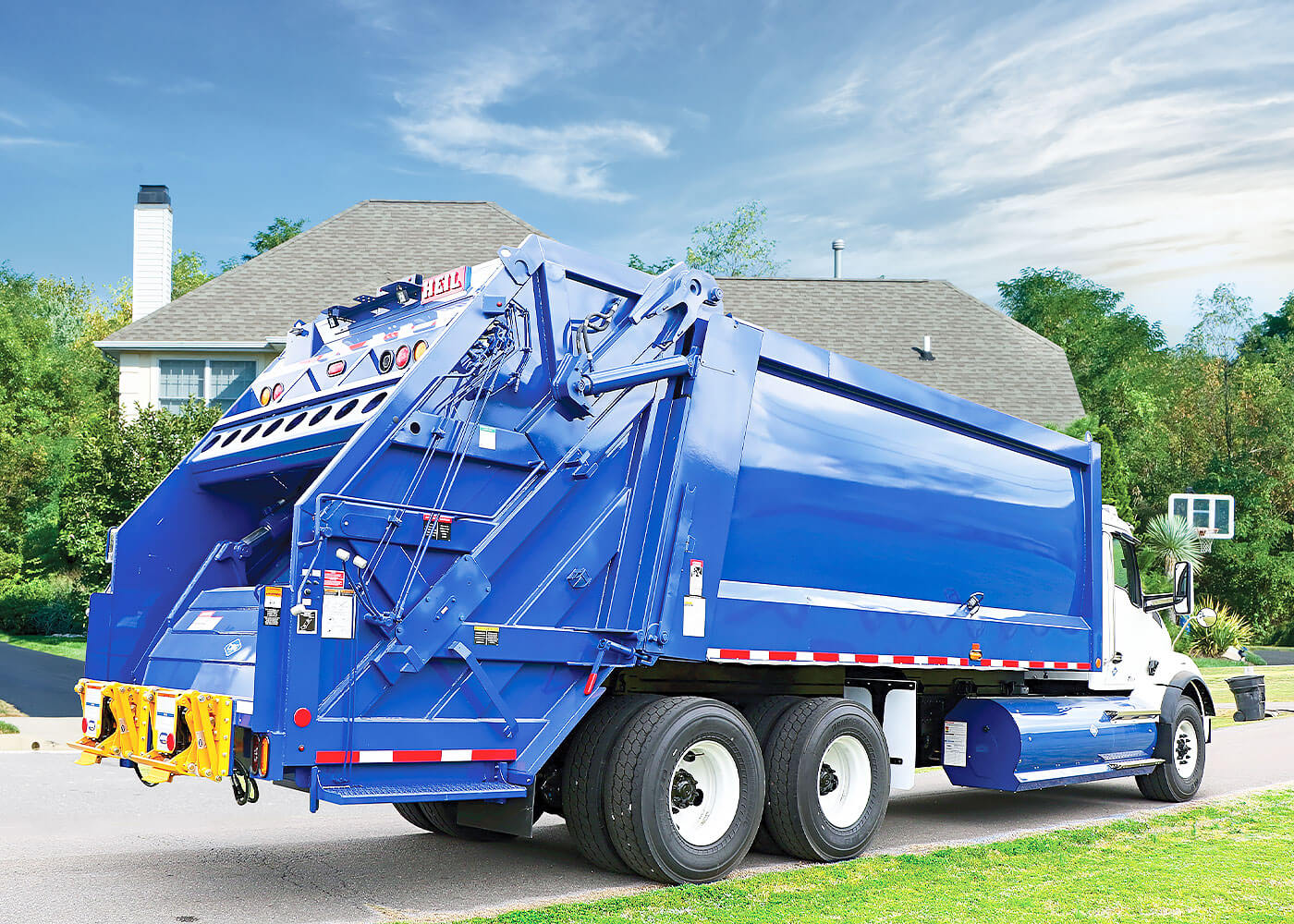 Rear Load Garbage Trucks